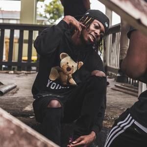 Meet your Posher, Dee